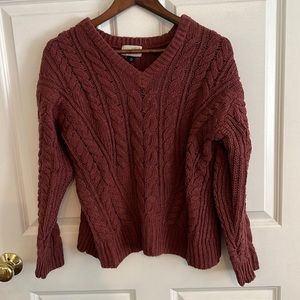 Maroon sweater